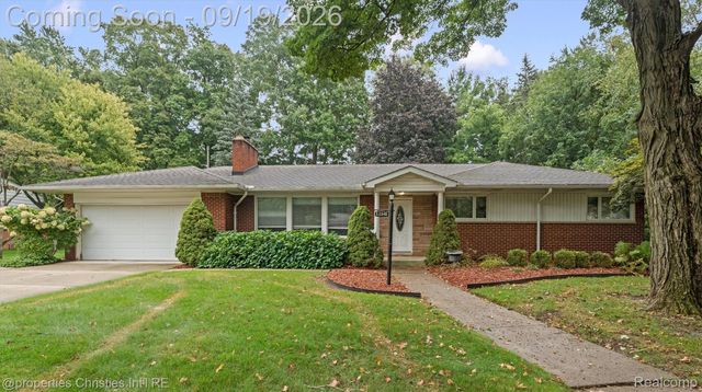 32340 Sylvan Lane, Beverly Hills Village, MI 48025