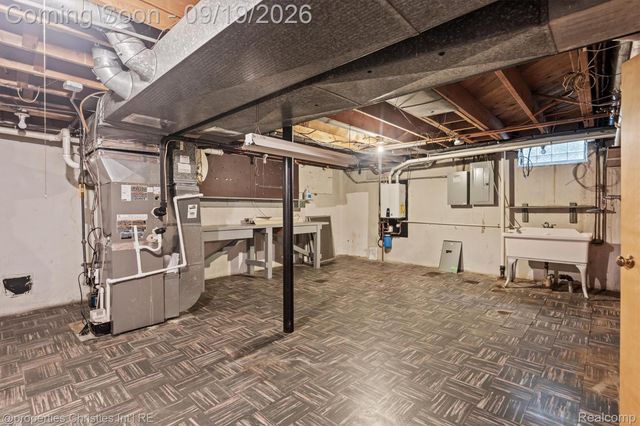 32340 Sylvan Lane, Beverly Hills Village, MI 48025