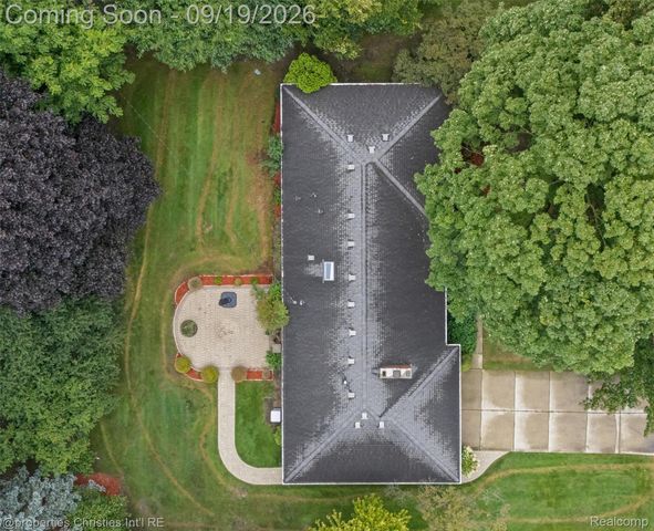 32340 Sylvan Lane, Beverly Hills Village, MI 48025