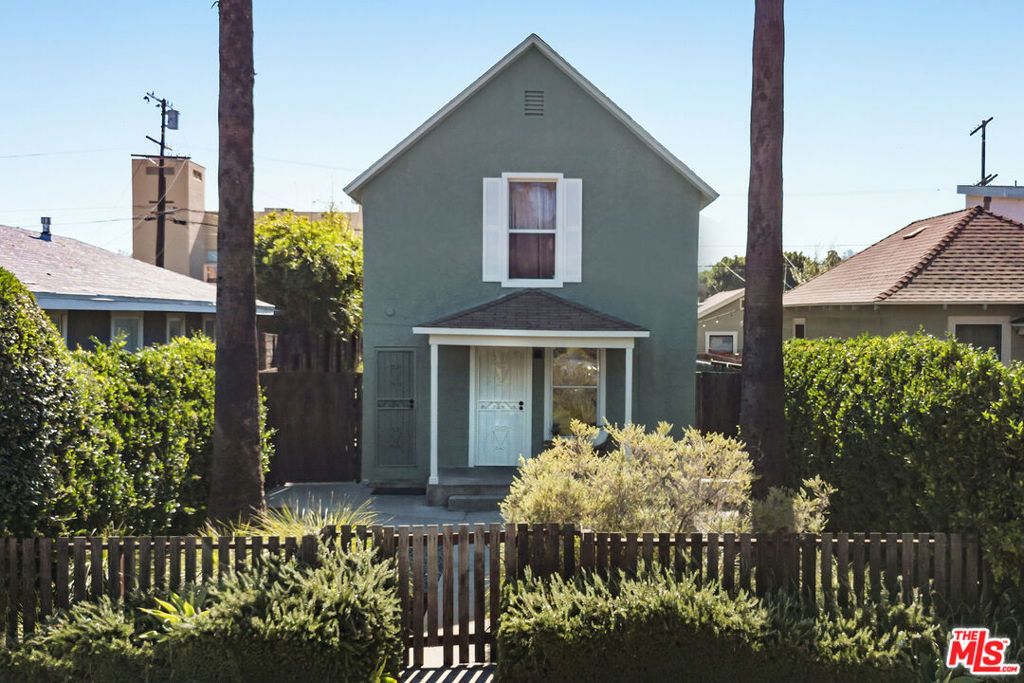 5916 Marmion Way, Los Angeles, CA 90042