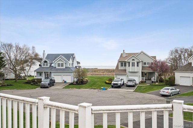 22 Spinnaker Lane, East Patchogue, NY 11772