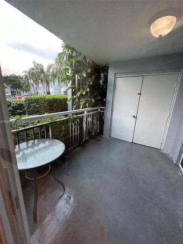 8600 SW 212th St 105, Cutler Bay, FL 33189