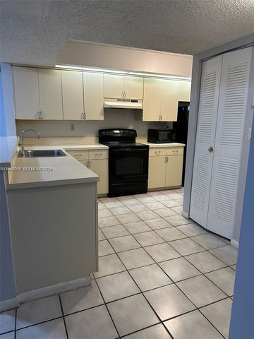 8600 SW 212th St 105, Cutler Bay, FL 33189