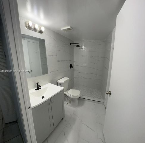 8600 SW 212th St 105, Cutler Bay, FL 33189