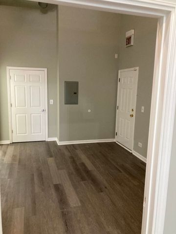 2806 W Chicago Avenue, Chicago, IL 60622