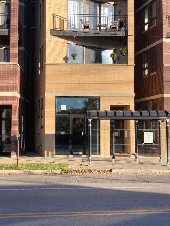 2806 W Chicago Avenue, Chicago, IL 60622