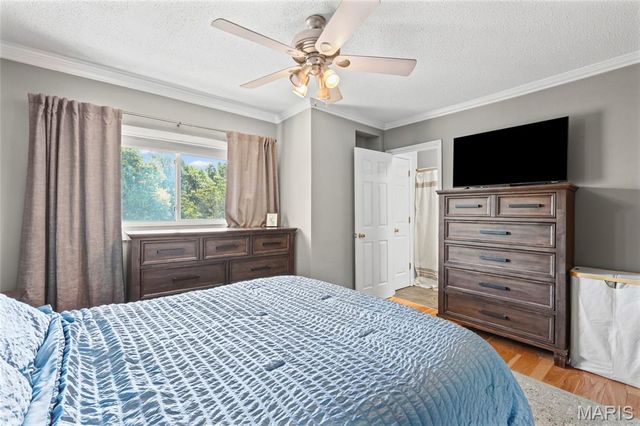 161 Carmel Woods Drive, Ellisville, MO 63021