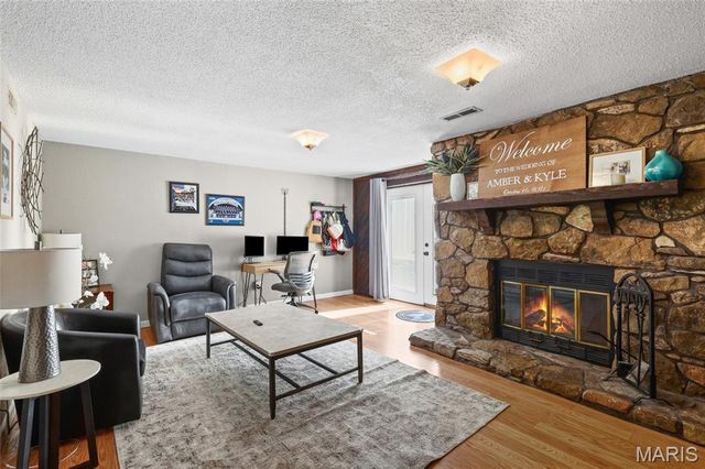 161 Carmel Woods Drive, Ellisville, MO 63021