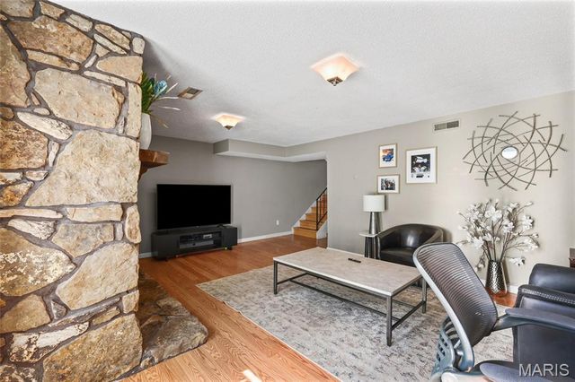 161 Carmel Woods Drive, Ellisville, MO 63021