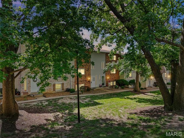161 Carmel Woods Drive, Ellisville, MO 63021