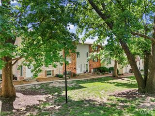 161 Carmel Woods Drive, Ellisville, MO 63021