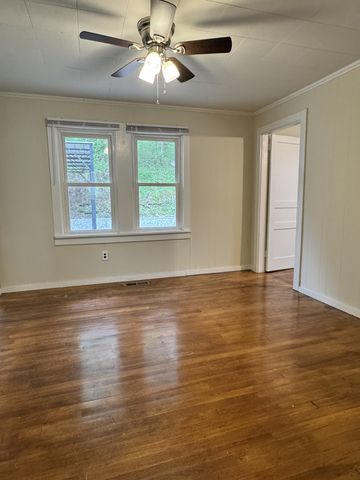 260 Defeated Creek Hwy, Carthage, TN 37030