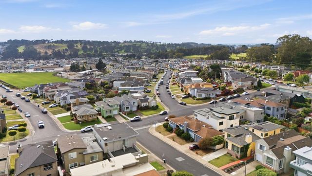 51 Hillsdale Avenue, Daly City, CA 94015