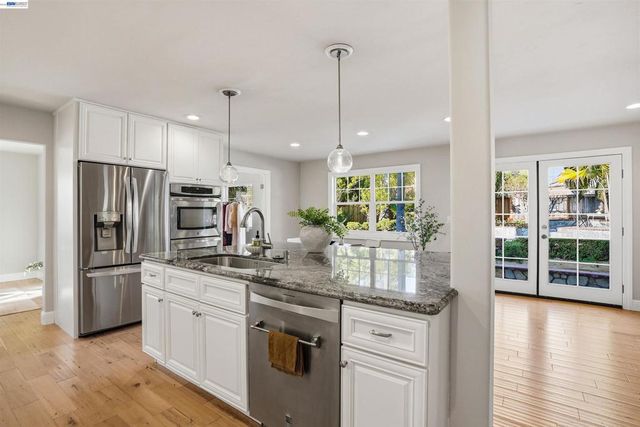 42194 Camino Santa Barbara, Fremont, CA 94539