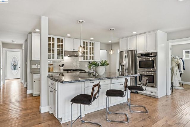 42194 Camino Santa Barbara, Fremont, CA 94539