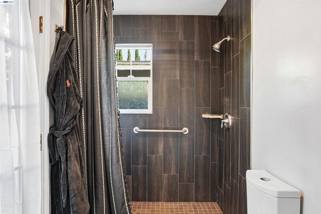 42194 Camino Santa Barbara, Fremont, CA 94539