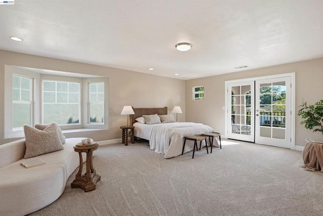 42194 Camino Santa Barbara, Fremont, CA 94539