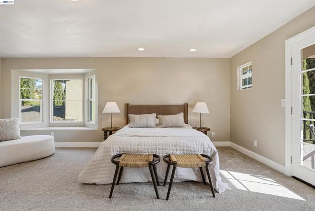 42194 Camino Santa Barbara, Fremont, CA 94539