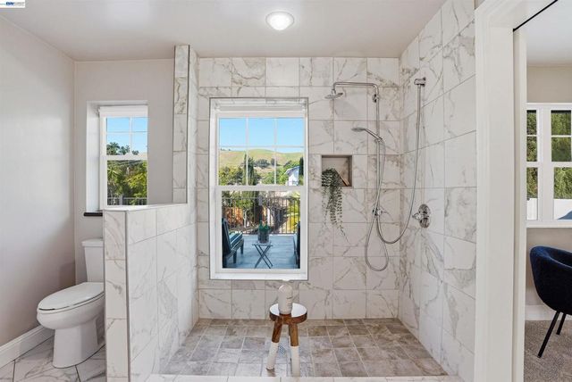 42194 Camino Santa Barbara, Fremont, CA 94539