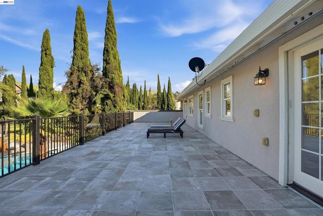 42194 Camino Santa Barbara, Fremont, CA 94539