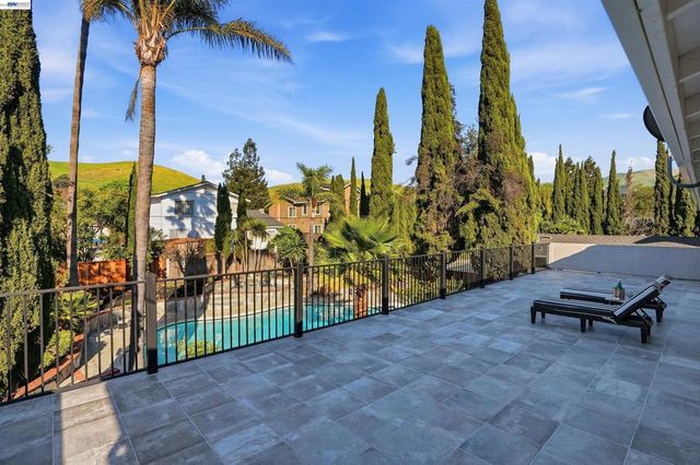 42194 Camino Santa Barbara, Fremont, CA 94539