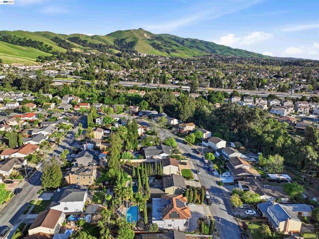 42194 Camino Santa Barbara, Fremont, CA 94539