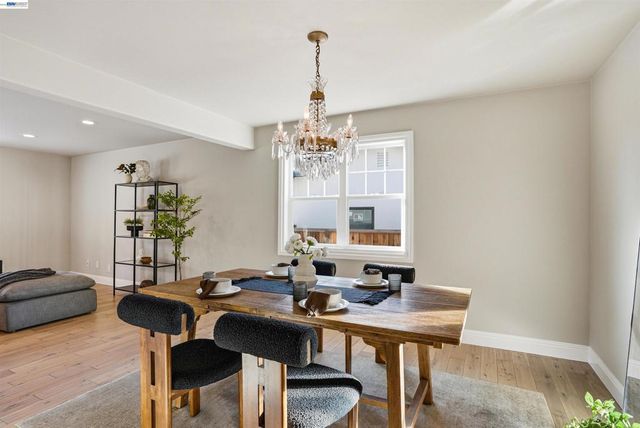 42194 Camino Santa Barbara, Fremont, CA 94539