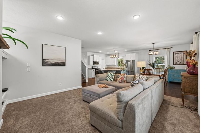 4518 Regent Avenue N, Robbinsdale, MN 55422