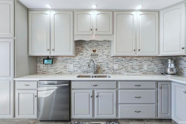 2866 W State Road 26, Hartford City, IN 47348