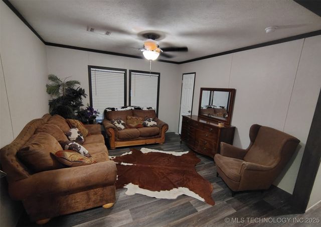 7977 Leavenworth, Mead, OK 73449