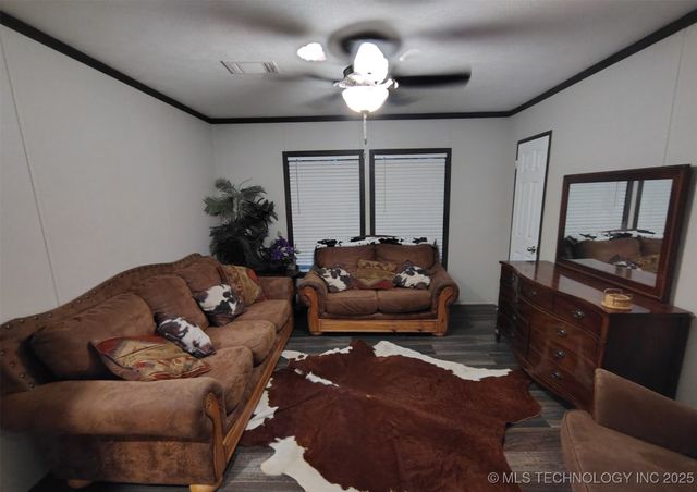 7977 Leavenworth, Mead, OK 73449