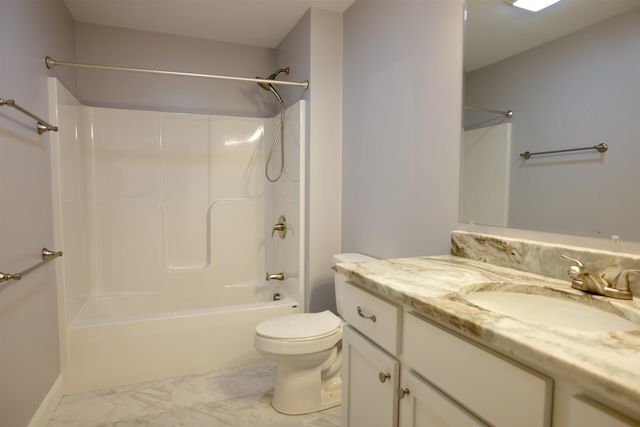 5 Callaway Dr Unit 5, Concord, NH 03301