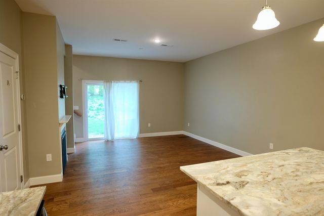 5 Callaway Dr Unit 5, Concord, NH 03301
