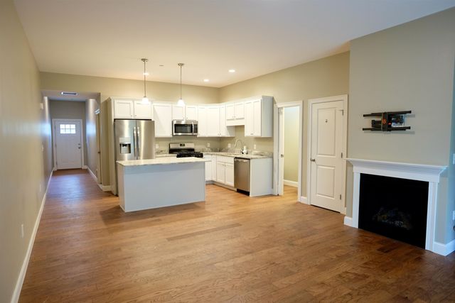 5 Callaway Dr Unit 5, Concord, NH 03301