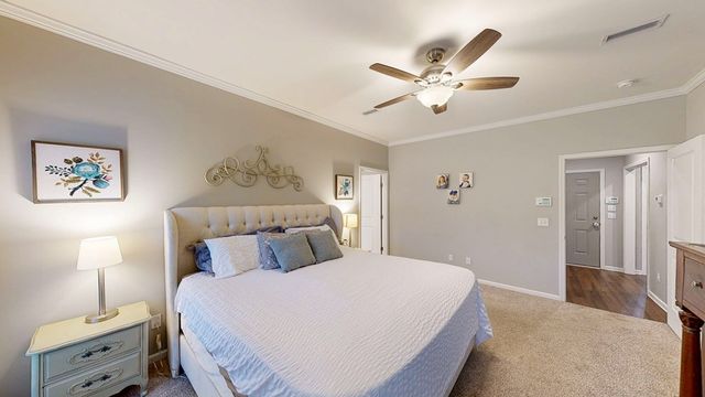 103 Live Oak Court, Headland, AL 36345