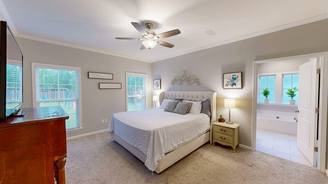 103 Live Oak Court, Headland, AL 36345