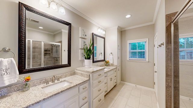 103 Live Oak Court, Headland, AL 36345
