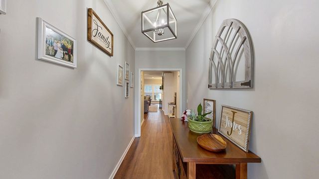 103 Live Oak Court, Headland, AL 36345