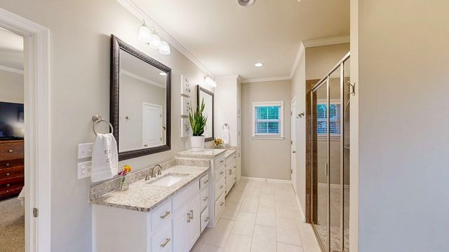 103 Live Oak Court, Headland, AL 36345
