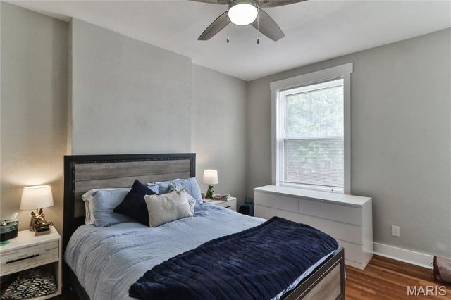 3902 Shaw Boulevard, St Louis, MO 63110