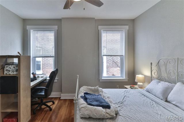 3902 Shaw Boulevard, St Louis, MO 63110