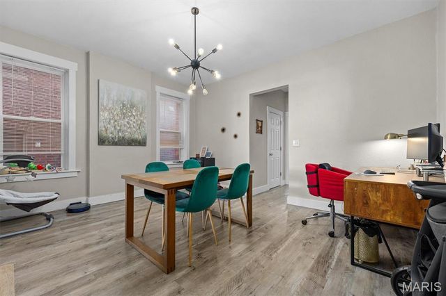 3902 Shaw Boulevard, St Louis, MO 63110