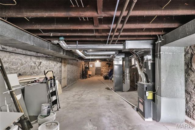 3902 Shaw Boulevard, St Louis, MO 63110