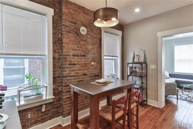 3902 Shaw Boulevard, St Louis, MO 63110