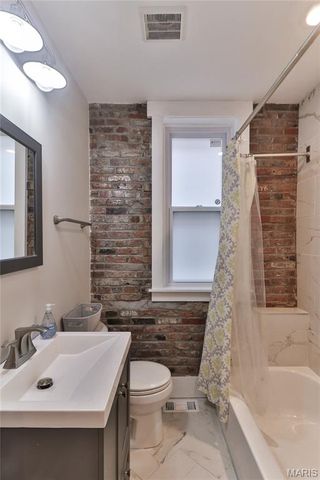 3902 Shaw Boulevard, St Louis, MO 63110