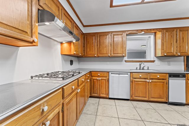 7021 Bryce Canyon Dr, Central, LA 70739