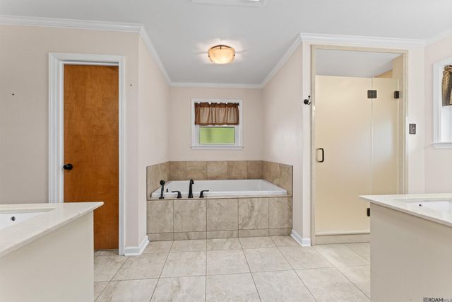 7021 Bryce Canyon Dr, Central, LA 70739