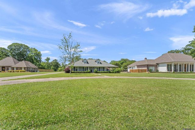 7021 Bryce Canyon Dr, Central, LA 70739