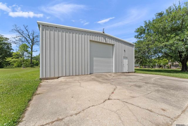7021 Bryce Canyon Dr, Central, LA 70739