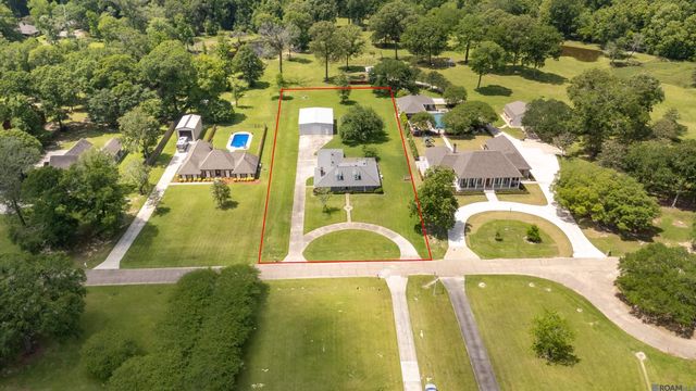7021 Bryce Canyon Dr, Central, LA 70739